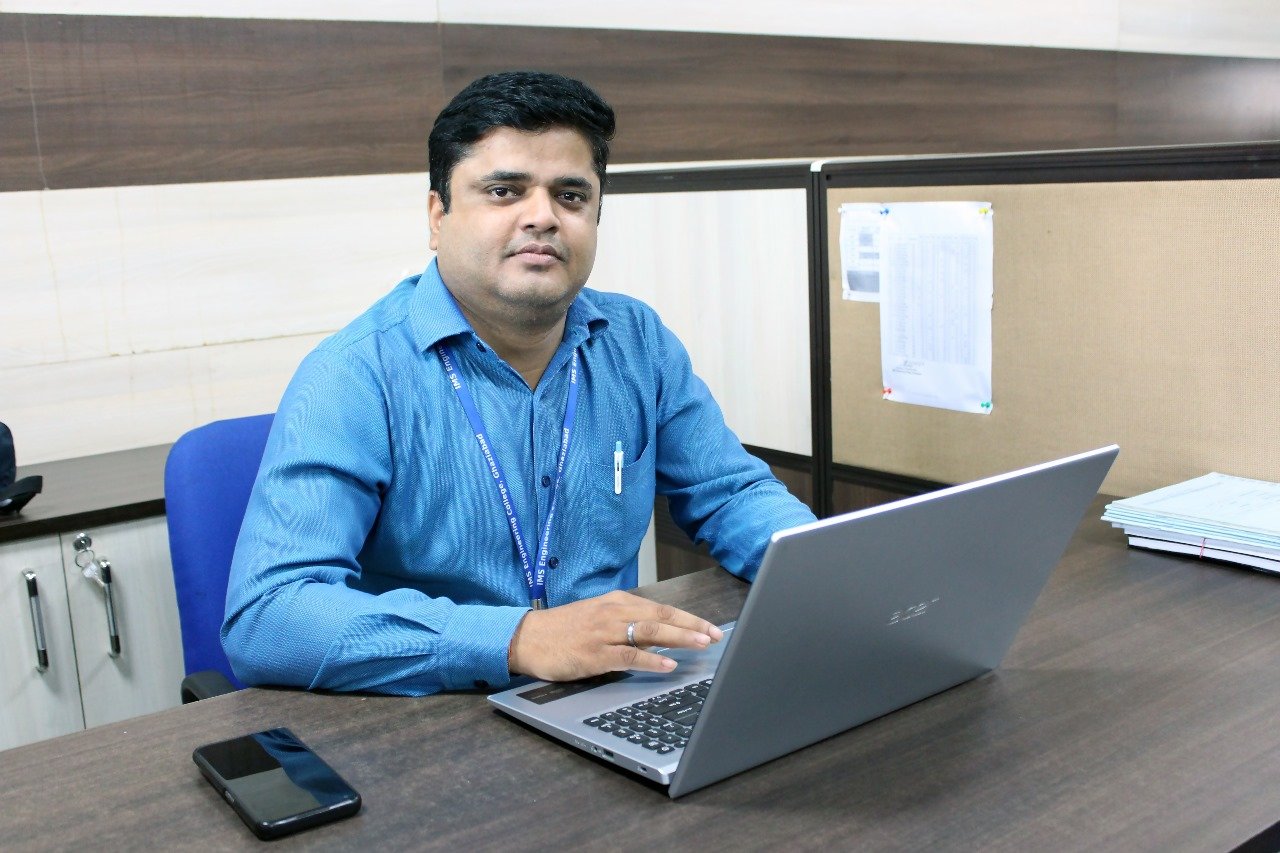 profile of Manoj Kumar Chaudhary